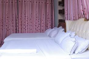 BUDDIEZ PLATINUM HOTEL