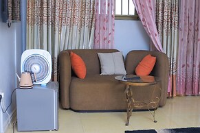 BUDDIEZ PLATINUM HOTEL