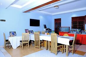 BUDDIEZ PLATINUM HOTEL