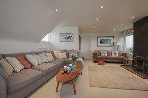 Coastman's Nest