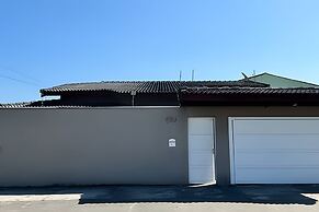 Casa com piscina em Bertioga 1