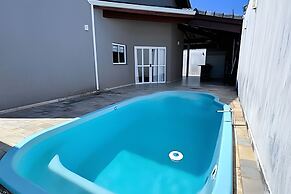 Casa com piscina em Bertioga 1