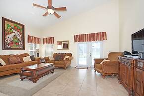 Beautiful 5 Bedroom Home With Large South-facing Pool