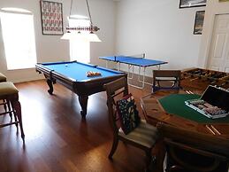 Spacious 6-bedroom Home in Hampton Lakes Perfect for Family Getaways!