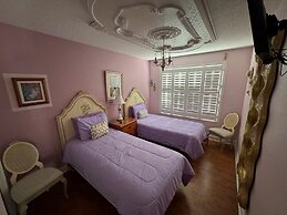 Southern Comfort on Hampton Lakes - The Ultimate Luxury Retreat!