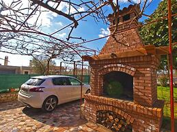 Ground Floor Retreat With bbq