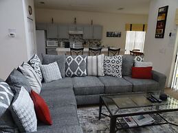 Charming 4-bedroom Villa With Pool & Spa, Only 15 Minutes From Disney!