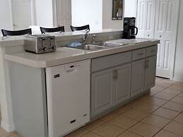 Charming 4-bedroom Villa With Pool & Spa, Only 15 Minutes From Disney!