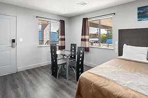 Moonlight Inn - Houston I-45 & Airline