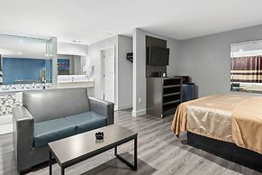 Moonlight Inn - Houston I-45 & Airline