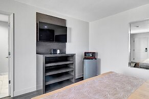 Moonlight Inn - Houston I-45 & Airline