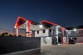 Moonlight Inn - Houston I-45 & Airline