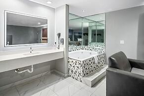 Moonlight Inn - Houston I-45 & Airline