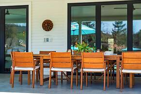 Luxe, Pool, Spa, Fire Pit, Game Room, Piano Sonoma Pool Retreat by Ava
