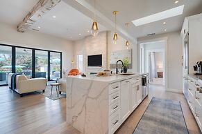 Luxe, Pool, Spa, Fire Pit, Game Room, Piano Sonoma Pool Retreat by Ava