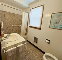 Lake Cottage at Beachcomber of Mackinaw