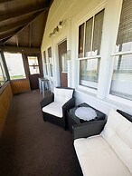 Lake Cottage at Beachcomber of Mackinaw