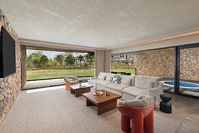 voco Guilin Yangshuo by IHG