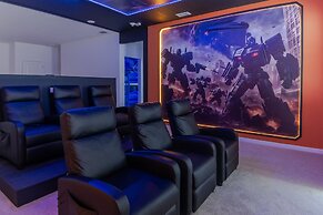 Sophisticated 9 Bedroom Close to Disney