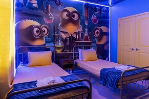 Sophisticated 9 Bedroom Close to Disney