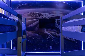 Sophisticated 9 Bedroom Close to Disney