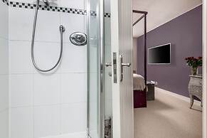 The Set - Room With En-suite