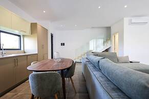 Sanpietro Vacation Villa 008