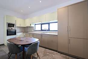 Sanpietro Vacation Villa 008