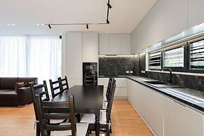 Sanpietro Vacation Villa 007