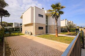 Sanpietro Vacation Villa 009