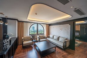 Grand Luxury Hotel Ninh Chu