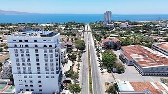 Grand Luxury Hotel Ninh Chu