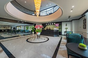 Grand Luxury Hotel Ninh Chu