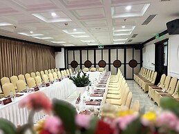 Grand Luxury Hotel Ninh Chu
