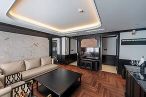 Grand Luxury Hotel Ninh Chu