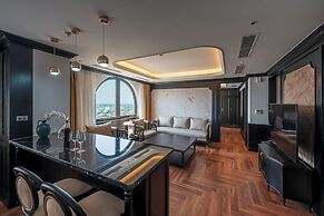 Grand Luxury Hotel Ninh Chu