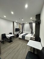 Seven Stars Hotel & Apartment