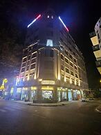 Seven Stars Hotel & Apartment