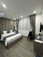 Seven Stars Hotel & Apartment