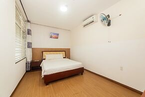 Kis Hotel & Apartment