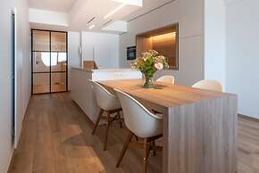 Luxurious Apartment With Stunning sea View