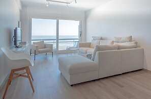 Luxurious Apartment With Stunning sea View