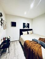 Elegant 5BR Home Ideal for Families