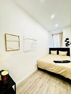 Elegant 5BR Home Ideal for Families