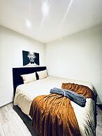 Elegant 5BR Home Ideal for Families