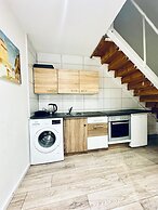 Elegant 5BR Home Ideal for Families