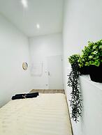 Elegant 5BR Home Ideal for Families