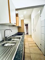 Elegant 5BR Home Ideal for Families