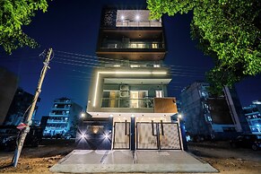 Lime Tree 1BHK Service Apartment Gurgaon