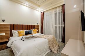 Lime Tree 1BHK Service Apartment Gurgaon